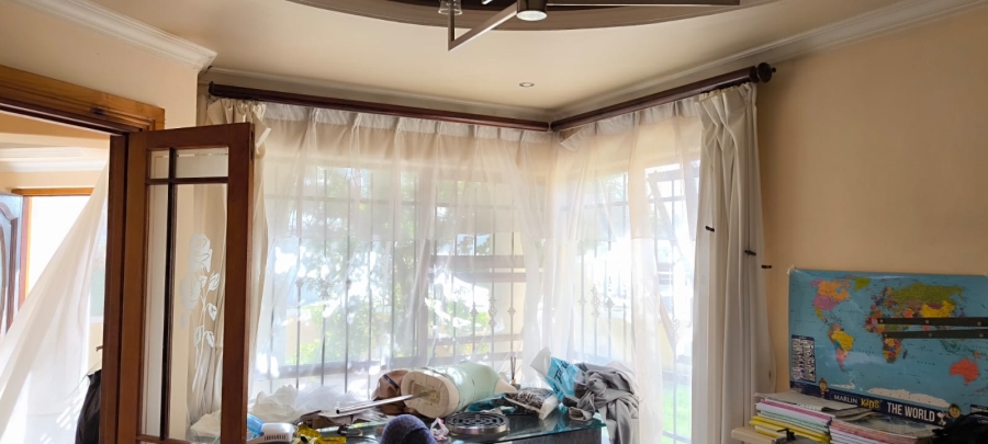 5 Bedroom Property for Sale in Crawford Western Cape